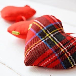 Set of 3 Hearts in tartan fabric, Christmas decoration, fabric heart, decorative hearts, Chistamas gift, gift for her, tree decoration
