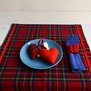 Tartan table runner, table runner, Christmas table runner, plaid table runner, plaid, table guide, red and natural, table runner set
