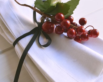 Set of 4 white napkin linens, Christmas set, coordinable with white tablecloth, linen, napkin, serviette, napkins, Christmas table,