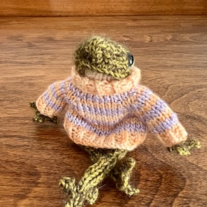 Knitted Froggy