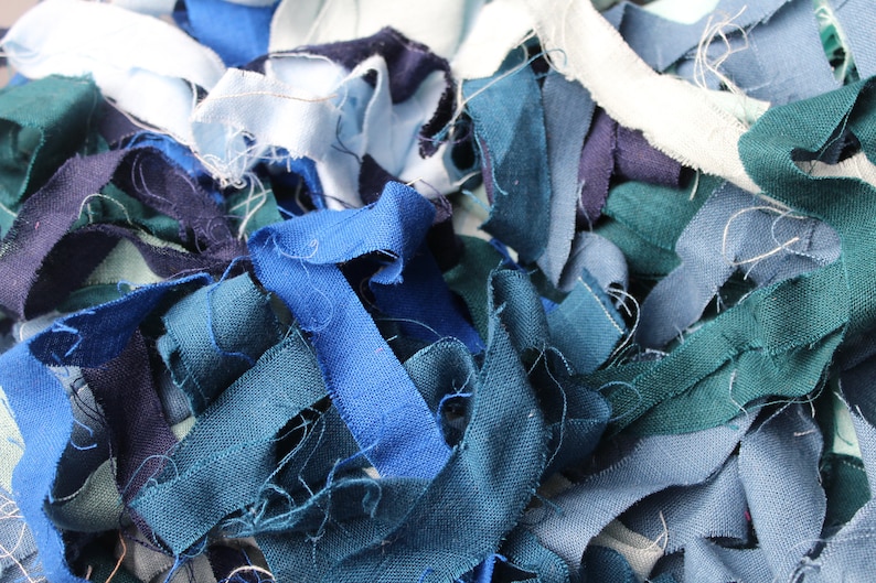 150g Linen Fabric Strip Packs, Frayed Ribbon Scraps for Crafting or Gift Wrap Blues