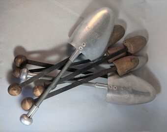 Vintage shoe stretchers / shoe trees - Collection