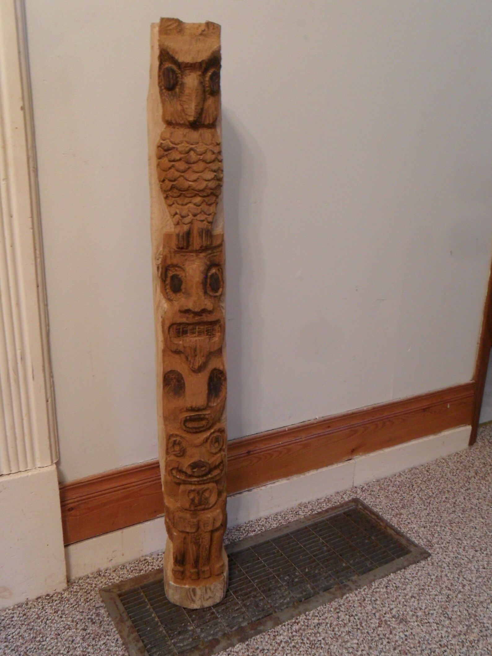 Custom Totem Pole Hand Carved Style Make Great Gifts as Rustic Indoor