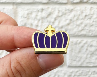 Mini Crown purple and gold enamel lapel pin badge - Royal Coronation - King Charles III - Queen SIX Musical brooch