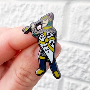 King Harold Godwinson Bayeux Tapestry Anglo-Saxon 1066 hard enamel lapel pin badge brooch