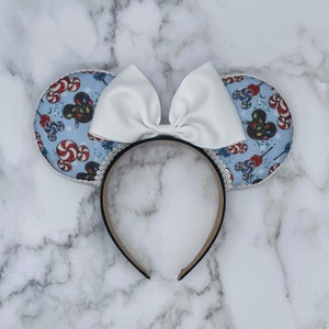 Disney Mickey Mouse Shaped Christmas Candy and Lights Minnie Mouse Ears