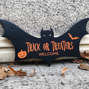Halloween Sign Decor | Custom Text Sign | Wood Bat Sign | Custom Halloween Decor | Trick or Treaters Welcome Sign