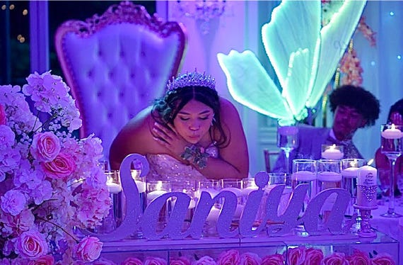 Quinceañera Gift Name Sign – Custom Wooden Keepsake, Personalized Party Centerpiece, Freestanding Table Decor, Mis Quince, USA Delivery