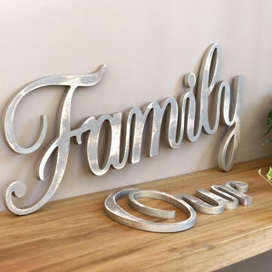 Hölzernes Wandschild 'Unsere Familie', Familienwandkunst, unsere Familie Wanddekor Wohnzimmer, unsere Familienbuchstaben, hölzernes Familienschild, rustikales schickes Zeichen