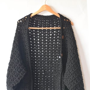 Crocheted Cacoon Pattern, Women&#39;s Crochet Poncho, Black Crochet Shrug Pattern, Easy Shrug, Easy Crochet Sweater Pattern, Chunky Crochet