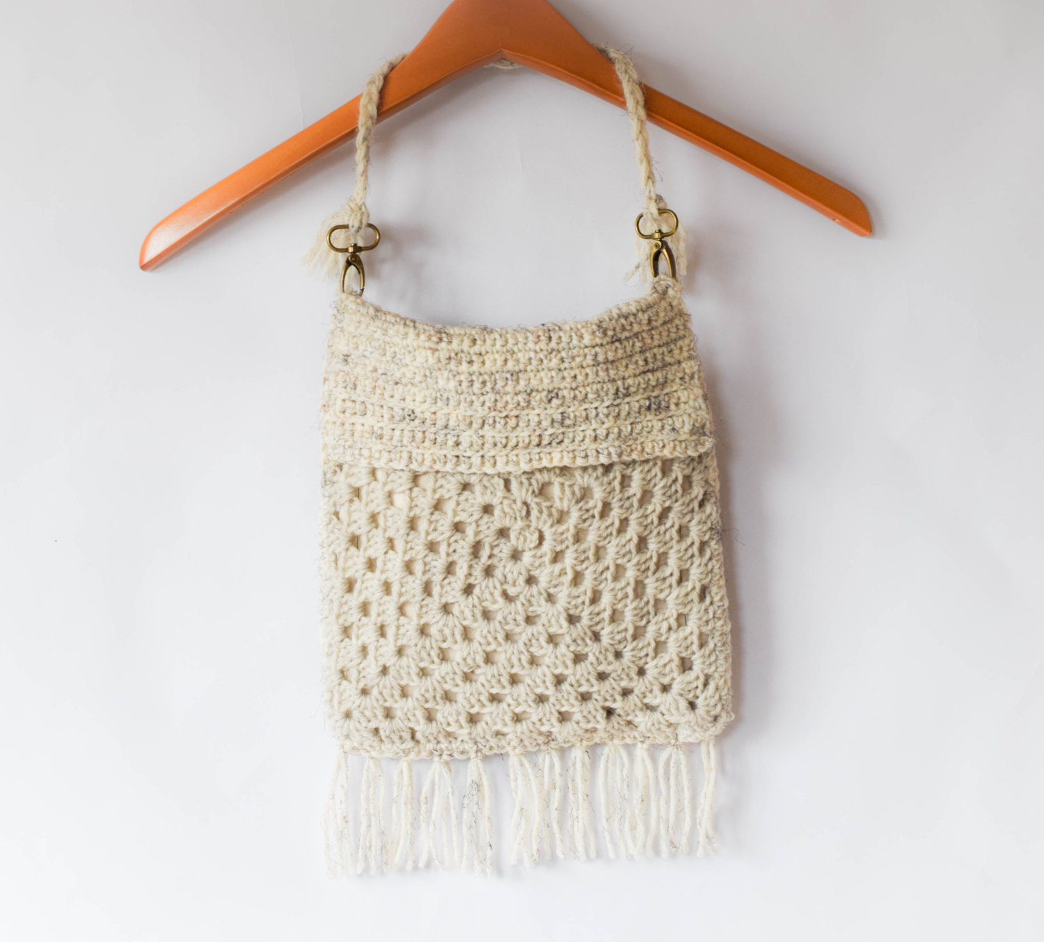 Crochet Bag Wιth Fringes From Ecological Rafia Yarn 