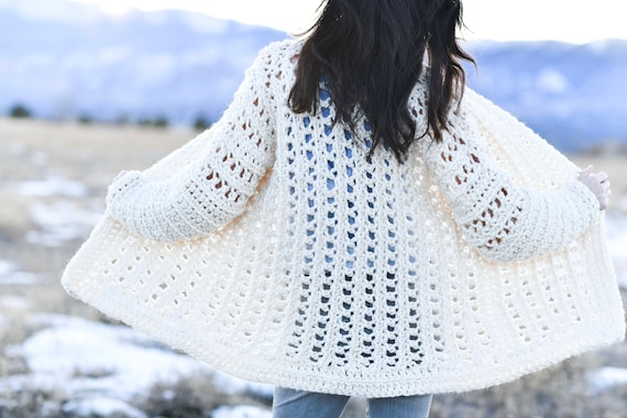 Light Snow Oversized Crochet Cardigan 