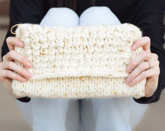 Knit Clutch Pattern, Easy Knit Purse Pattern, Knit Bag Pattern, The Soho Knit Clutch Pattern, Beginner Knitting Pattern Bag, Makeup Bag