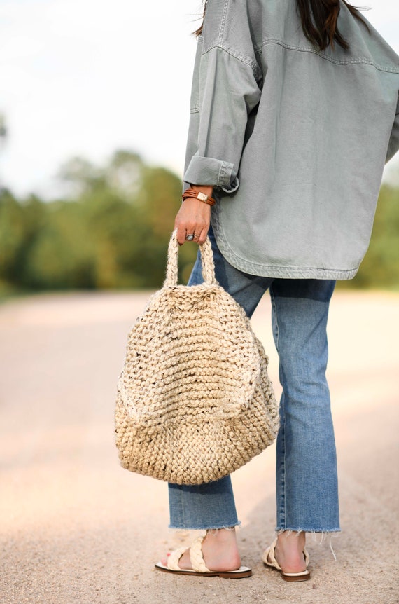 9 Free Stylish Tote Bag Knitting Patterns - The Knit Crew