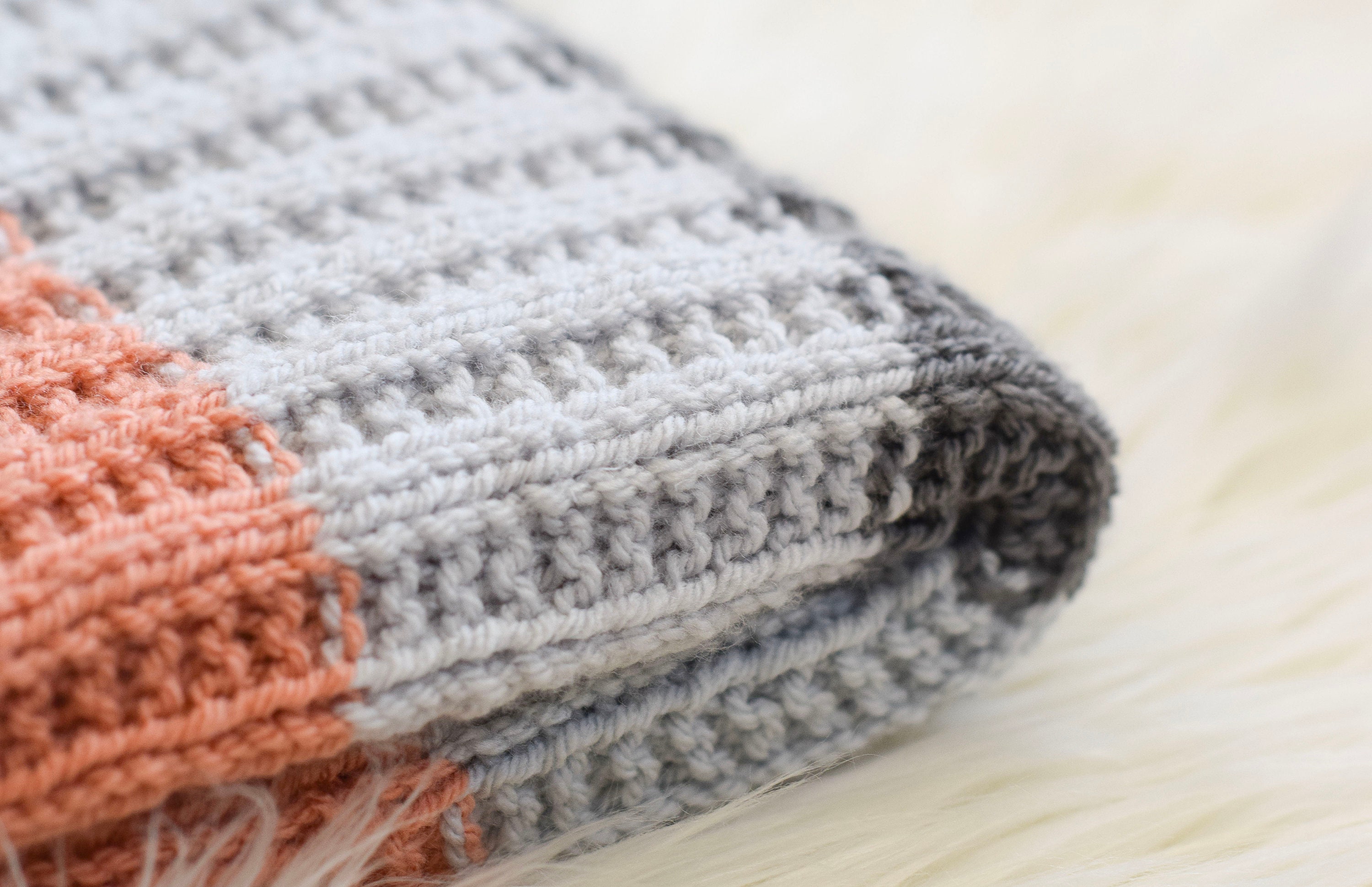 Small Chunky Crochet Blanket, Hand Crochet Cozy Throw, Wheelchair Lapghan,  Crochet Afghan 