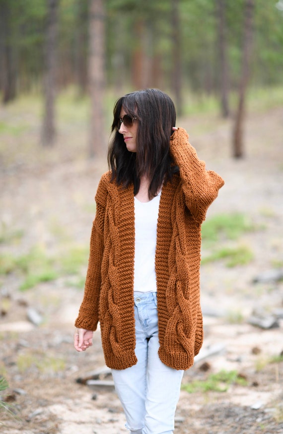 Canadiana Women's Cable Knit Cardigan 