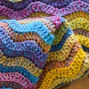 Rolling Hills Throw Blanket Crochet Pattern, Striped Crochet Blanket Pattern, Rustic Throw Blanket, Colorful Blanket Pattern, Ripple,Chevron image 4