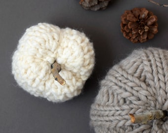 Chunky Crochet Pumpkin Pattern, Easy Beginner Fall Decor (PDF Pattern)