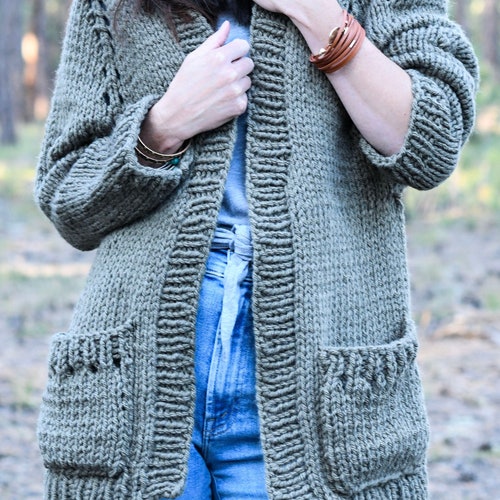Artista Simple Raglan Cardigan Knitting Pattern Easy Top Down - Etsy