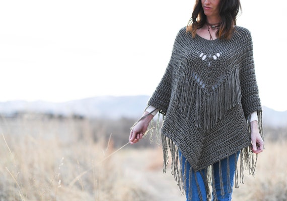 Trails End Seamless Poncho Crochet Pattern, Easy Poncho Trails End Seamless Poncho Crochet Pattern, Easy Poncho