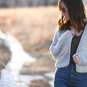 Velvet Bomber Cardigan Crochet Pattern, Easy Cropped Cardigan Crochet Pattern, Beginner Sweater Crochet Pattern, Pretty Sweater, Trendy Top image 2