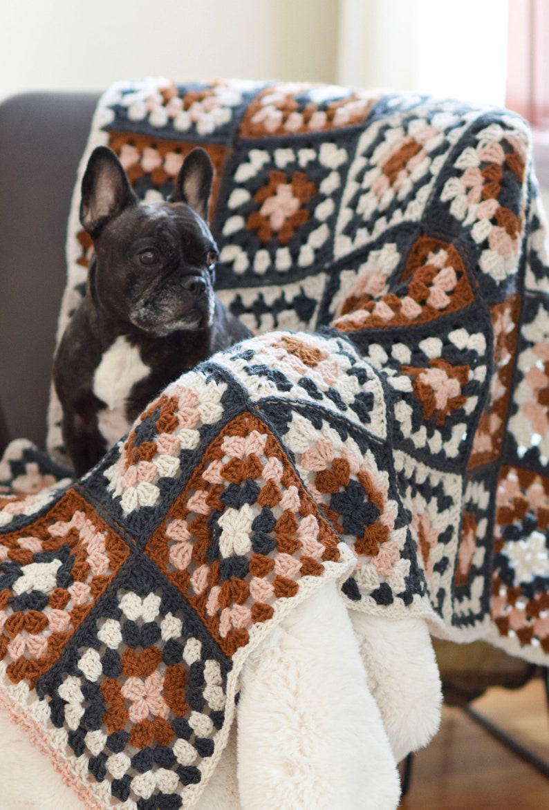 Granny Square Blanket, Nora Granny Square Throw Blanket Pattern, Granny Throw Pattern, Easy Granny Squares Afghan, Vintage Crochet Blanket image 6