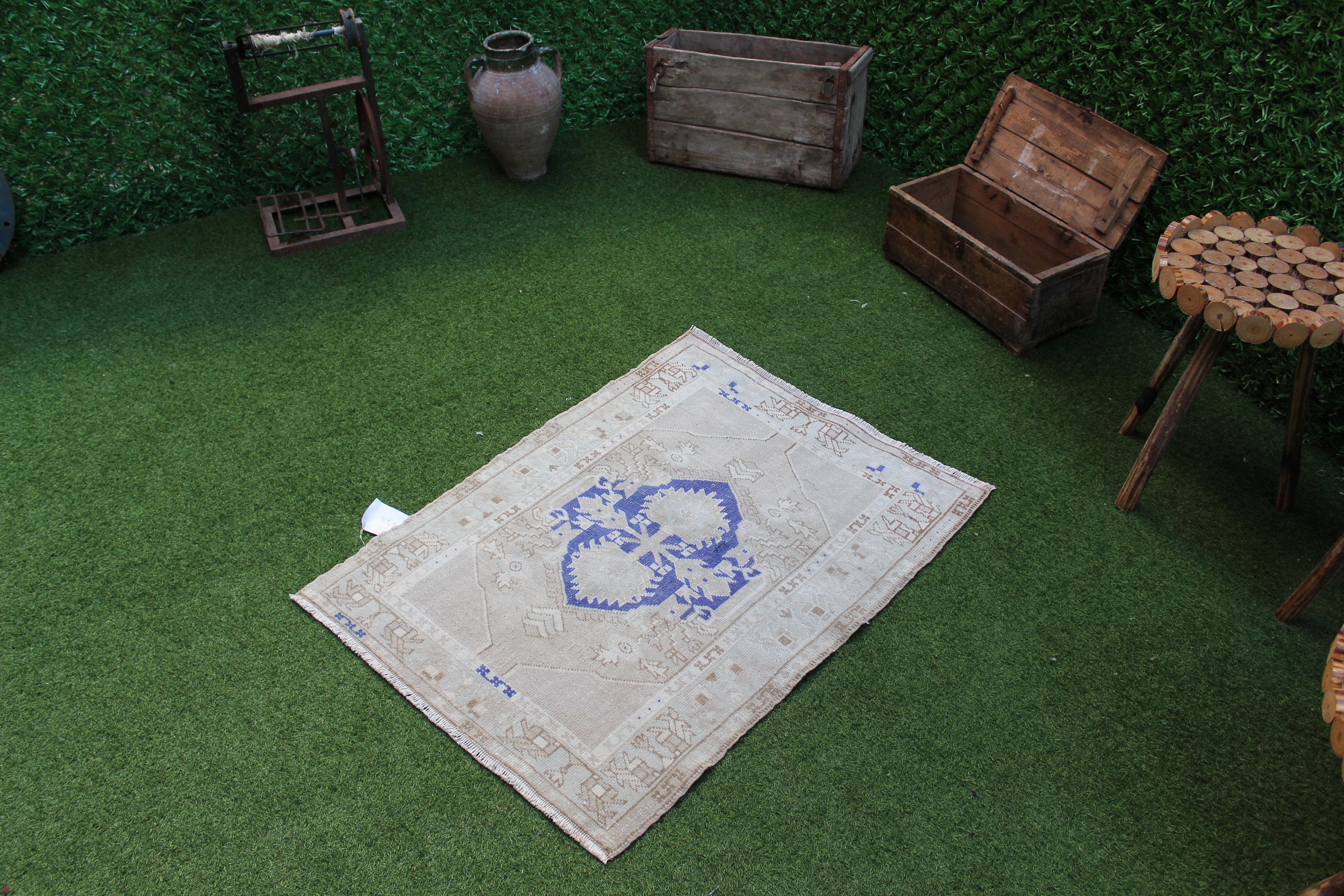Tapis turc bleu, Tapis