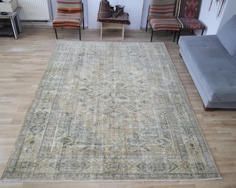 6'5''x8'10'' Vintage Oushak Rug | Hand-Knotted Turkish Wool Floral Rug