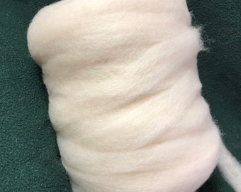 4 Oz Mohair X Blue Faced Leicester roving