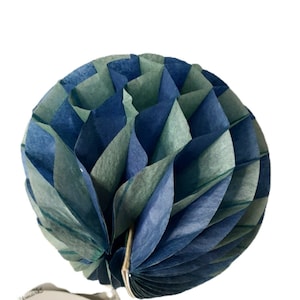 Vintage Hallmark Party Decor Crepe 5&quot; Ball Navy and Green Honeycomb 10pc