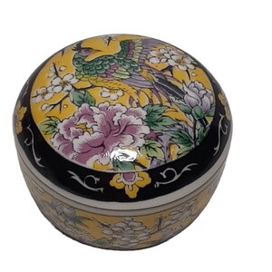 VTG Ornate Trinket Box Bird of Paradise Motif Hollywood CA  Japan Made 2&quot; Round