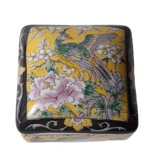 VTG Ornate Trinket Box Bird of Paradise Motif Hollywood CA Made in Japan 1.5&quot;