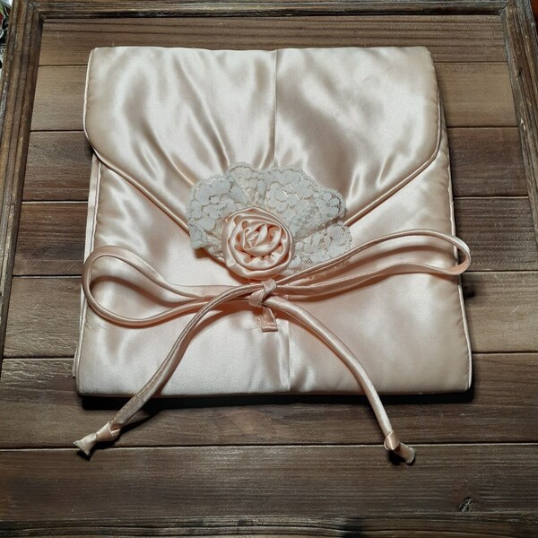 VTG Lingerie Bag Satin Rose Melon Color Lace avec compartiments pour douche nuptiale