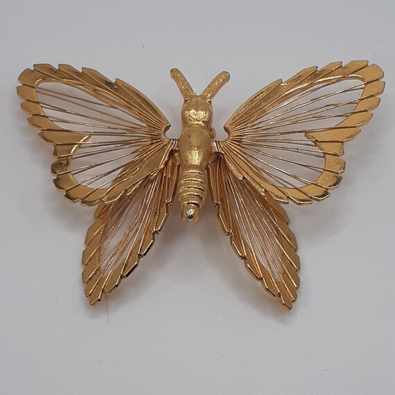 Monet Signed Butterfly Brooch Open Work Gold Tone… - image 4