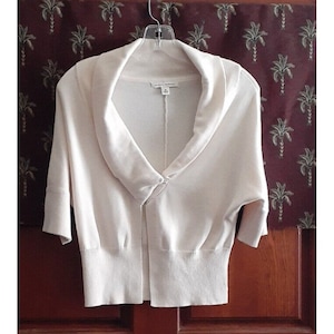 Banana Republic Y2K Shrug Cardigan Sweater Vanilla Cream Ribbed Knit Bands M