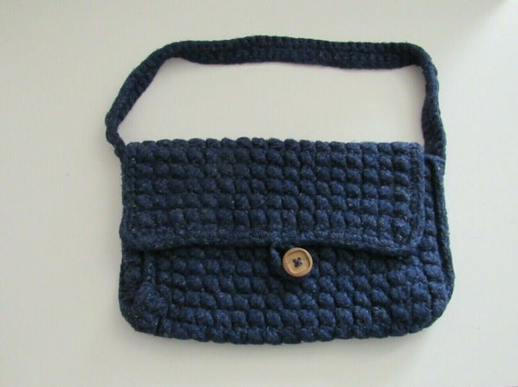 Heavy Yarn Crochet Hand Made Purse Blue Hand Crafted New