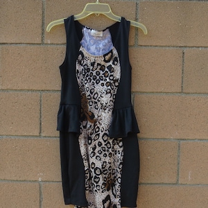 VTG Chesley Dress Fitted Bodycon Animal Print Ruffle Edge Peplum 1990&#39;s  L