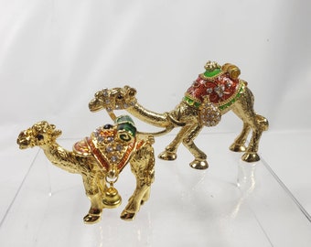 Vtg,camels, set of 2, enameled,trinket boxes, jewelled,cloissone