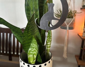 Cat in Crescent Moon Garden Stake Cat Plant Stake Decoration Metal Plant Accessory