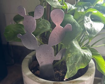 Prickly Pear Cactus Garden Stake Plant Stake Decoration Metal Plant Accessory