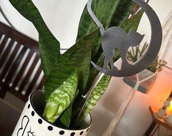 Cat in Moon Garden Stake Cat Plant Stake Decoration Metal Plant Accessory