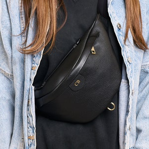 Sac banane en cuir personnalisé disponible en pierre ou en noir Black