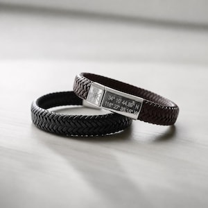 Geschenkidee für Fernbeziehungen – Personalisiertes Herren-Lederarmband – Partnerarmband – Geschenk für den Freund