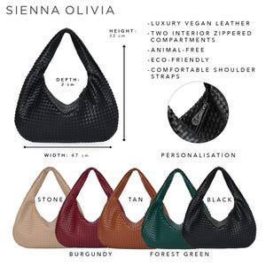 K&ouml;nnte beinhalten: Eine schwarze gewebte Handtasche mit zwei Rei&szlig;verschlussf&auml;chern, 32 cm hoch, 47 cm breit und 2 cm tief. Die Tasche ist aus veganem Leder und hat bequeme Schultergurte. Die Tasche ist auch in Stein, Braun, Burgunderrot, Waldgr&uuml;n und Schwarz erh&auml;ltlich.