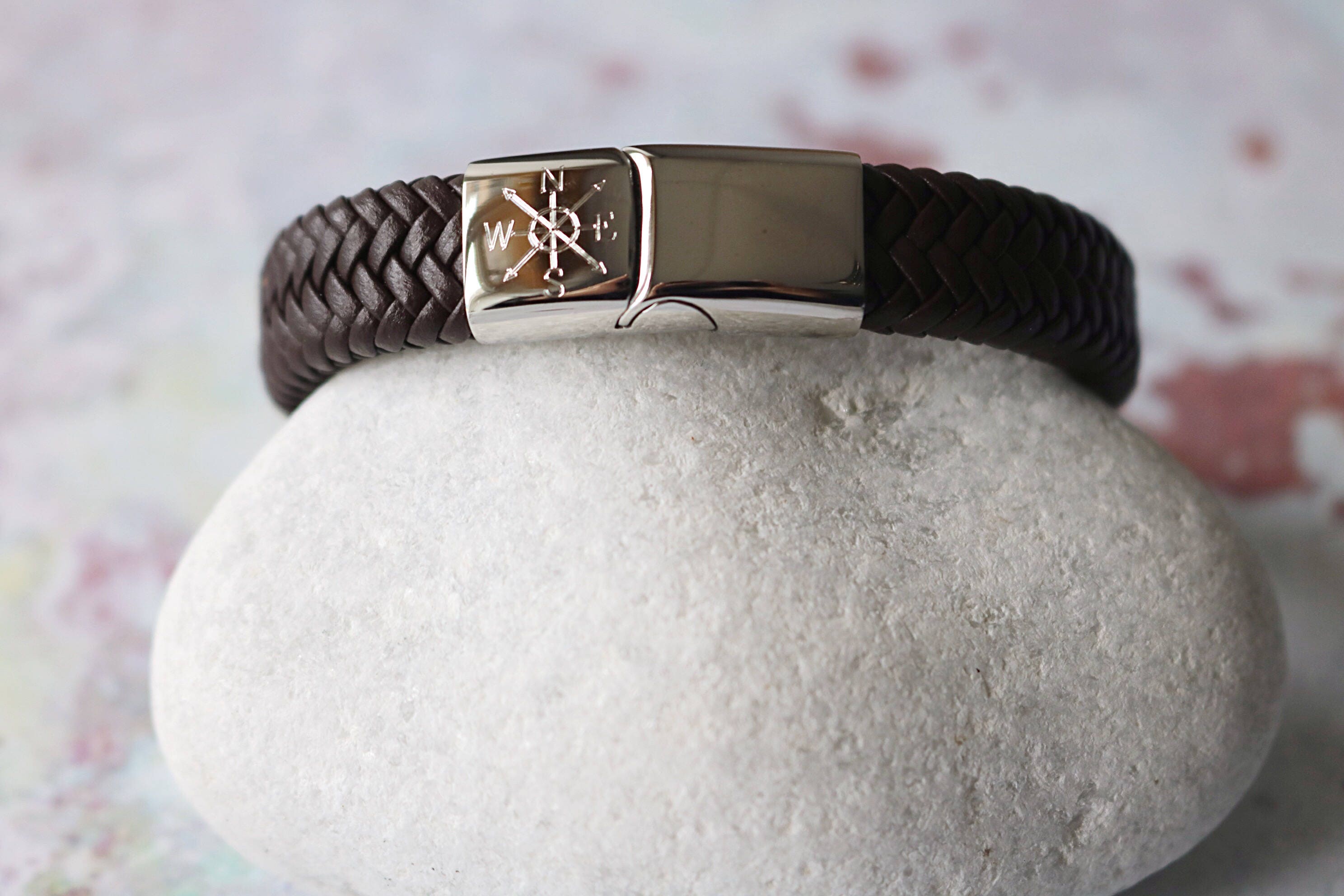 Pu Leather Compass Bracelet Imperméable à l'eau Lumineux Tactique