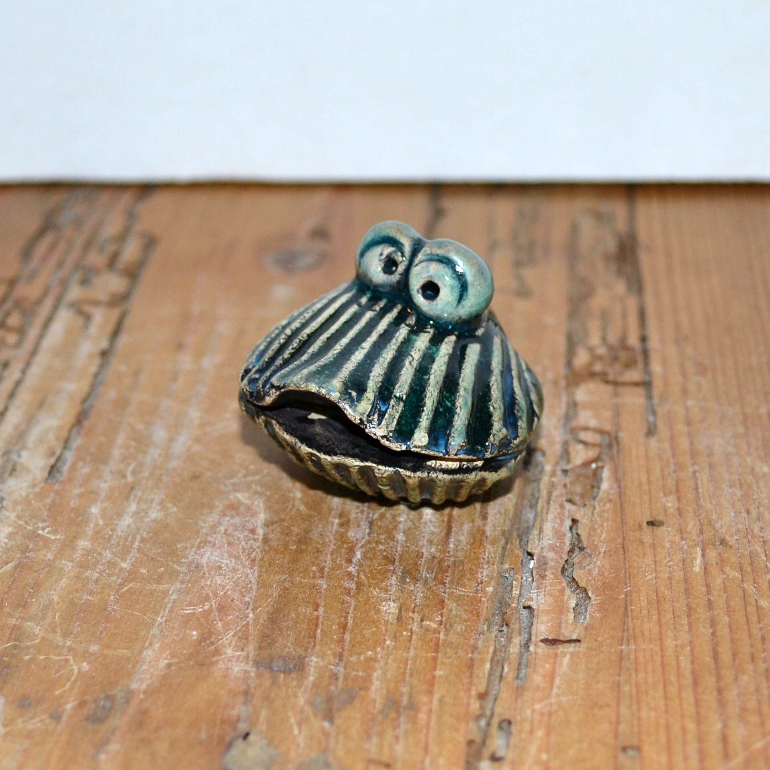 Ceramic shell Joseph