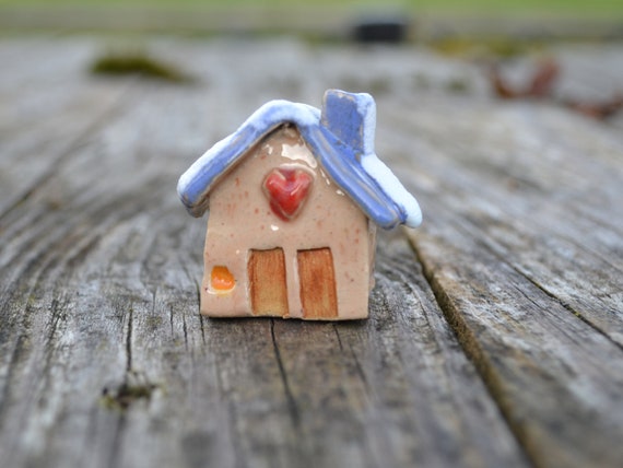 Winter mini ceramic house with snow