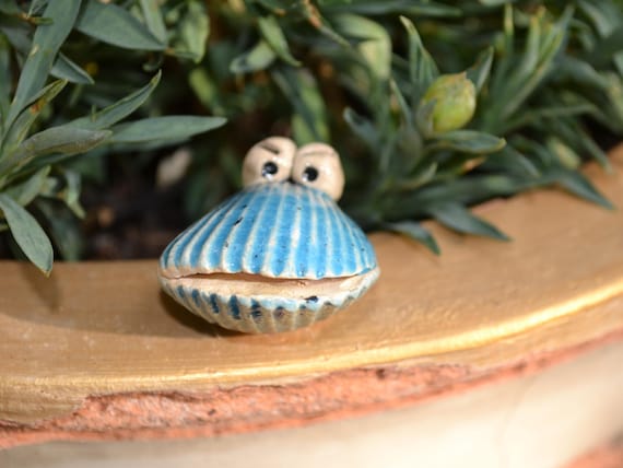 Grumpy Ceramic Shell Beatriz