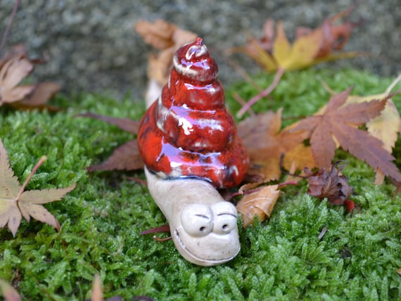 Ceramic Flowerbed Snail William