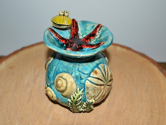 Ceramic ball insect waterer "Muschel Lisl & Franz am Meer"